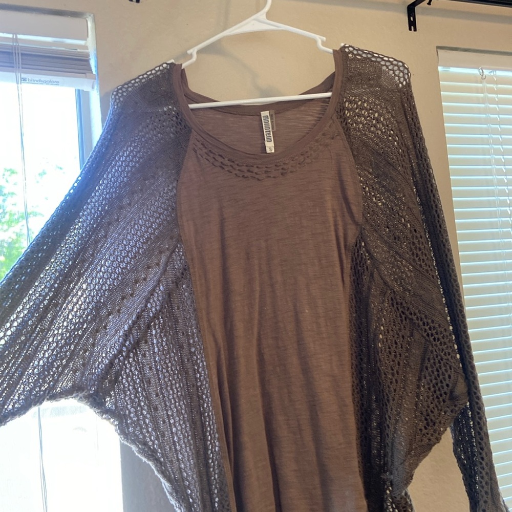 Super cute lace shirt